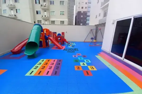 Casa para Aluguel em Itajaí no Centro com 3 Quartos | Piscina e Salão de Festas - Foto 33