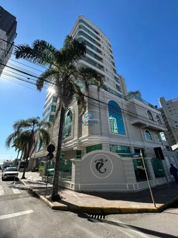 Apartamento para Venda em Itajaí no Centro com 3 Quartos e 110m² | 3 Suítes e 2 Vagas de Garagem - Foto 1