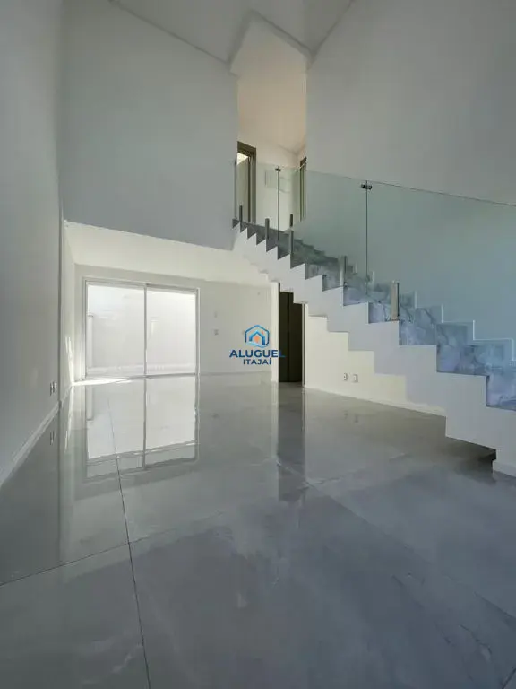 Casa para Venda em Itajaí no São João com 3 Quartos e 163m² | Varanda Gourmet e Academia / Ginásio - Foto 17
