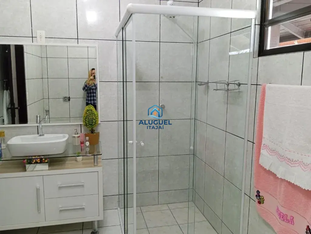 Casa para Venda em Itajaí no São Vicente com 4 Quartos e 240m² | Academia / Ginásio e 2 Vagas de Garagem - Foto 3