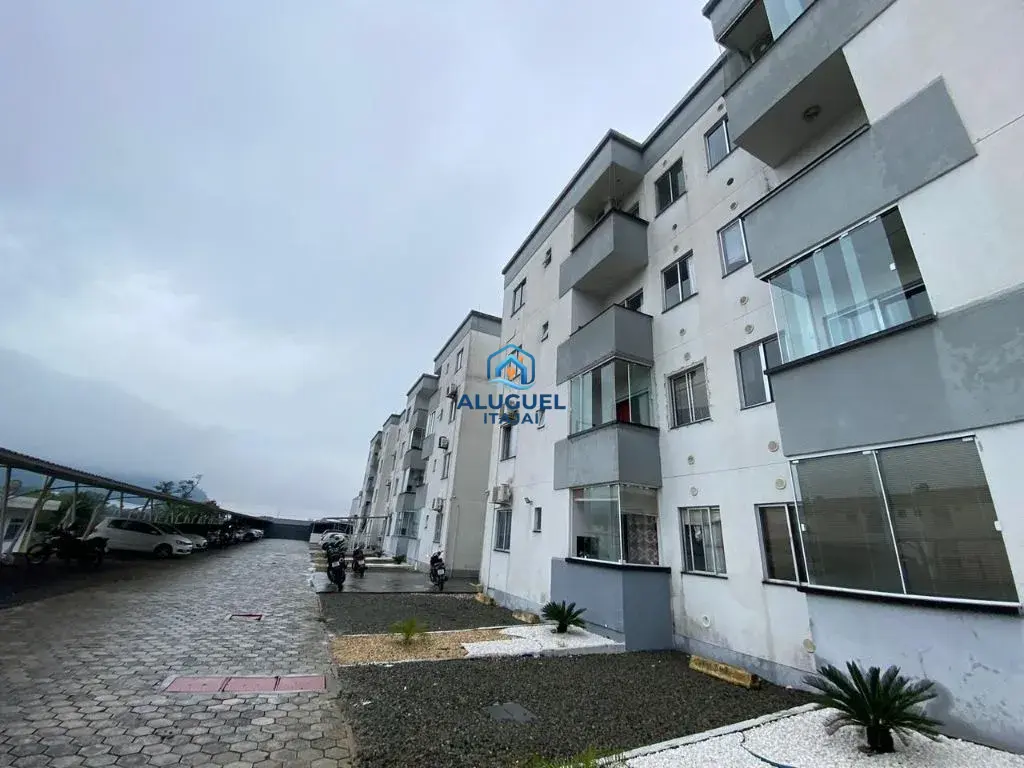 Apartamento para Aluguel em Itajaí no Espinheiros com 2 Quartos | Academia / Ginásio - Foto 21