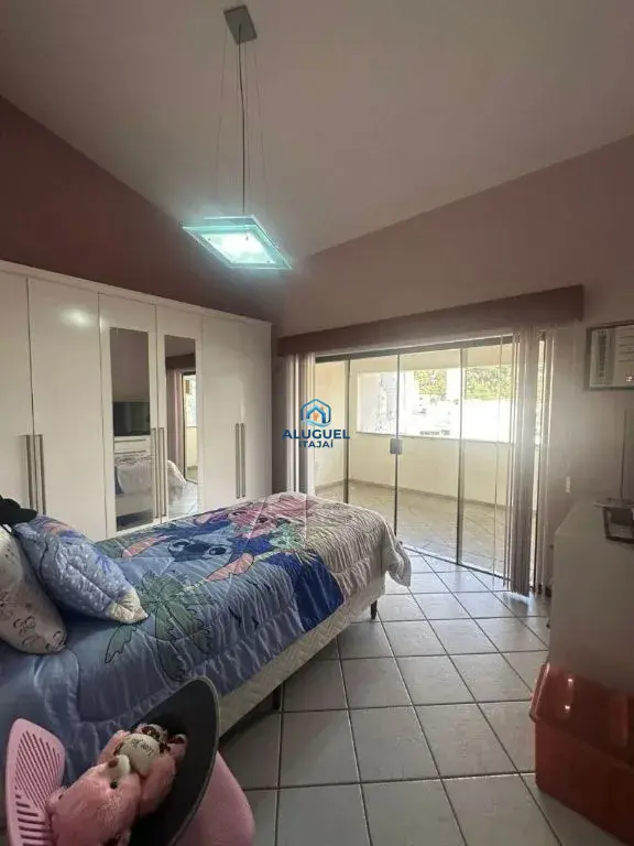 Casa para Aluguel em Itajaí no Centro com 5 Quartos | Academia / Ginásio e 2 Vagas de Garagem - Foto 17
