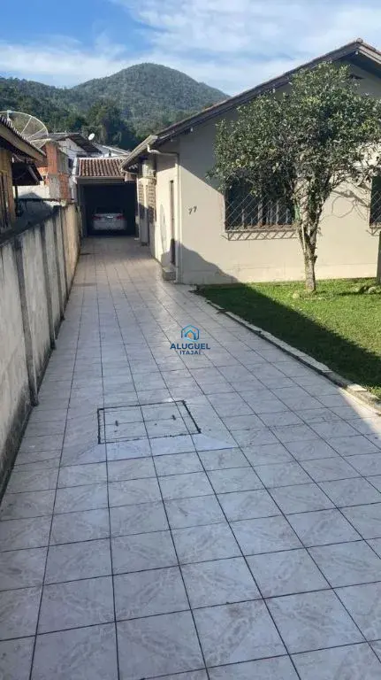 Casa para Venda em Itajaí no Centro com 3 Quartos e 80m² | Academia / Ginásio e 9 Vagas de Garagem - Foto 2