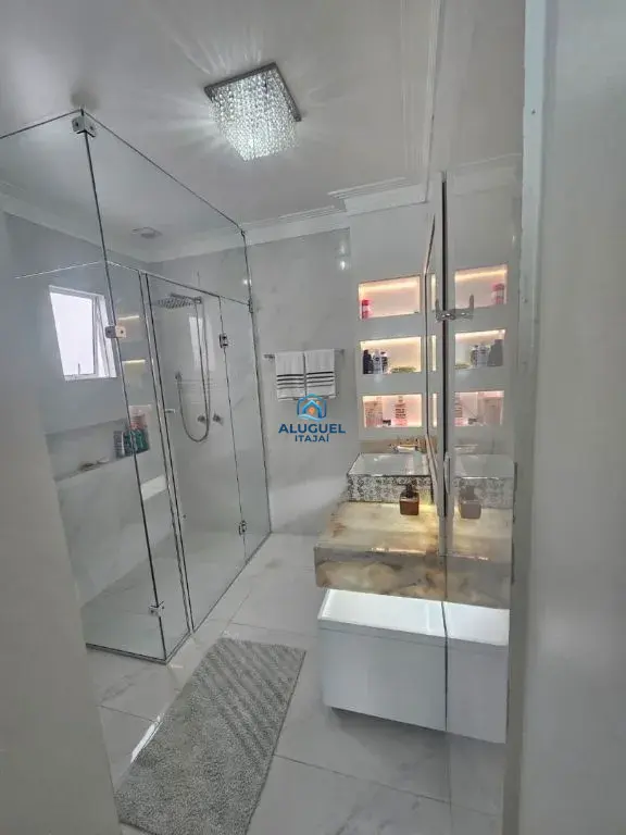 Casa para Venda em Itajaí no Vila Operária com 3 Quartos e 322m² | Academia / Ginásio e 2 Suítes - Foto 15
