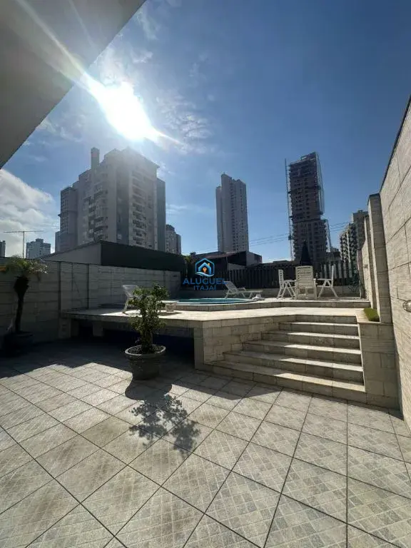 Casa para Aluguel em Itajaí no Centro com 5 Quartos | Academia / Ginásio e 2 Vagas de Garagem - Foto 28
