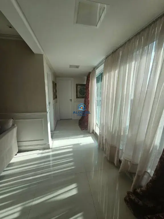 Casa para Venda em Itajaí no Vila Operária com 3 Quartos e 322m² | Academia / Ginásio e 2 Suítes - Foto 5