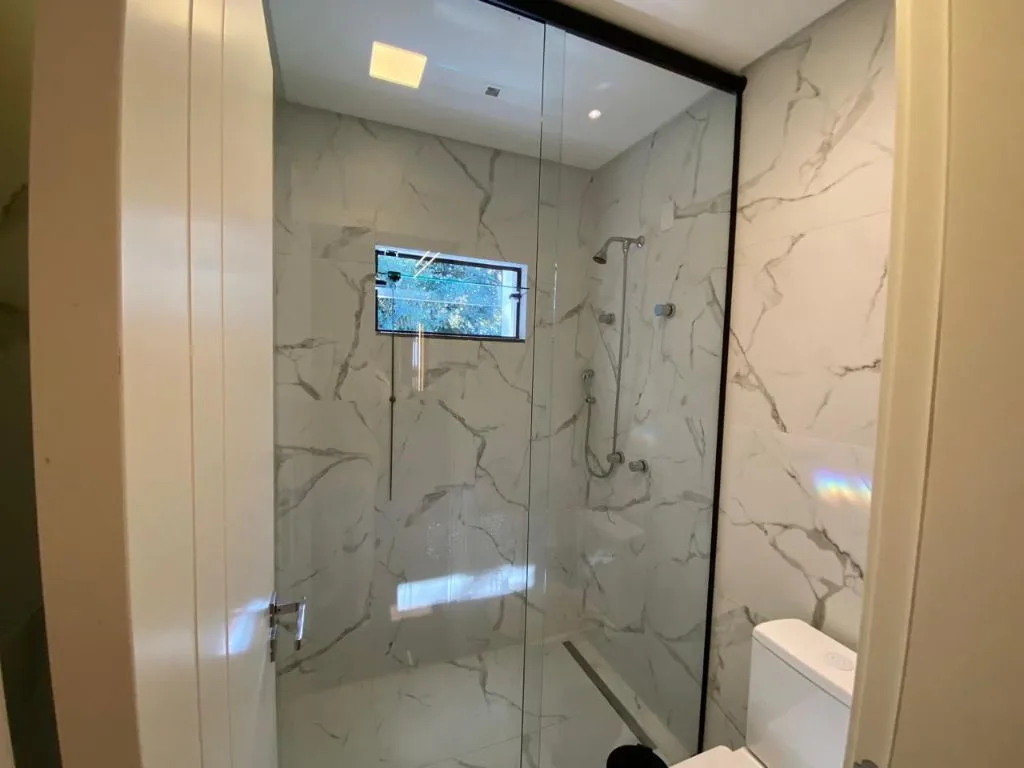 Sobrado para Venda em Itajaí no Cabeçudas com 3 Quartos e 170m² | 1 Suíte e 2 Vagas de Garagem - Foto 15