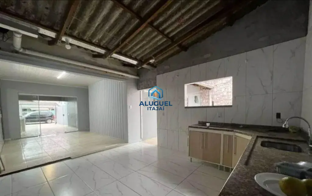 Casa para Venda em Itajaí no Espinheiros com 2 Quartos e 120m² | Academia / Ginásio e 1 Vaga de Garagem - Foto 2