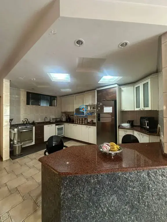 Casa para Aluguel em Itajaí no Centro com 5 Quartos | Academia / Ginásio e 2 Vagas de Garagem - Foto 32