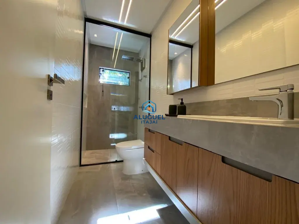 Sobrado para Venda em Itajaí no Cabeçudas com 3 Quartos e 170m² | 1 Suíte e 2 Vagas de Garagem - Foto 13