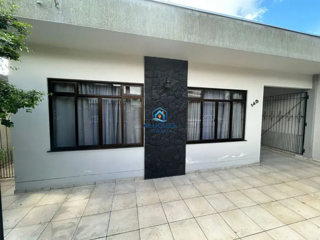 Casa para Venda em Itajaí no São João com 3 Quartos e 170m² | Academia / Ginásio e 4 Vagas de Garagem - Foto 2