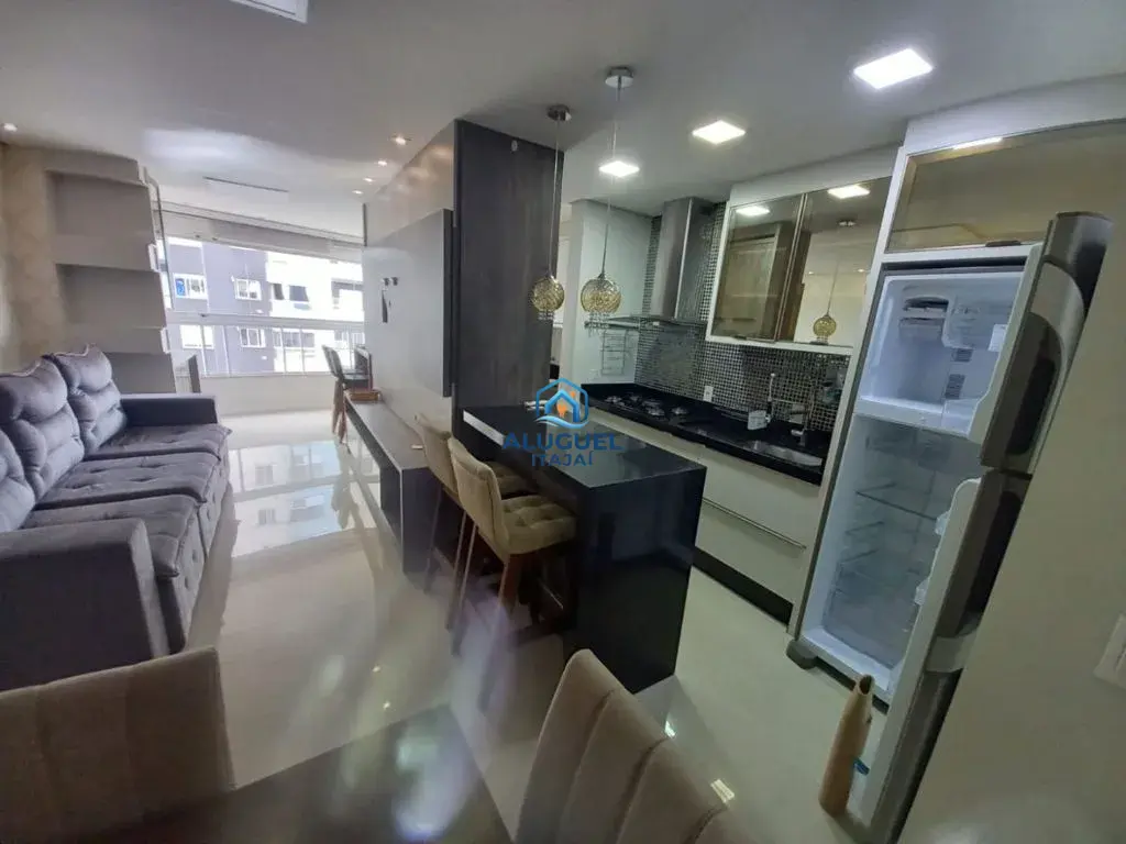 Casa para Aluguel em Itajaí no Centro com 3 Quartos | Piscina e Salão de Festas - Foto 5